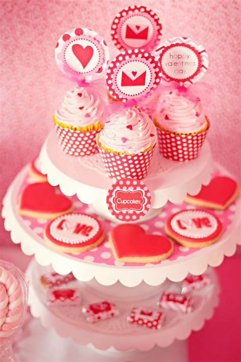 Amandas Parties To Go Valentines Party Table Ideas Valentines Day