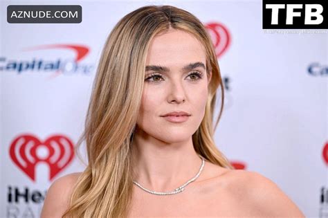zoey deutch sexy shows off her beautiful figure at iheartradio z100s jingle ball in new york