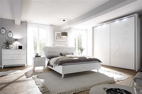 Le camere da letto meneghello sono una garanzia di qualità e di stile. Nivea | Camere da letto classiche | Mobili Sparaco