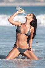 Jaylene Cook Shows Off Her Sexy Bikini Body On The Set Of A Water