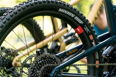 Santa Cruz Presenta La Nuova Nomad 4 E Le Ruote Reserve Carbon Bike