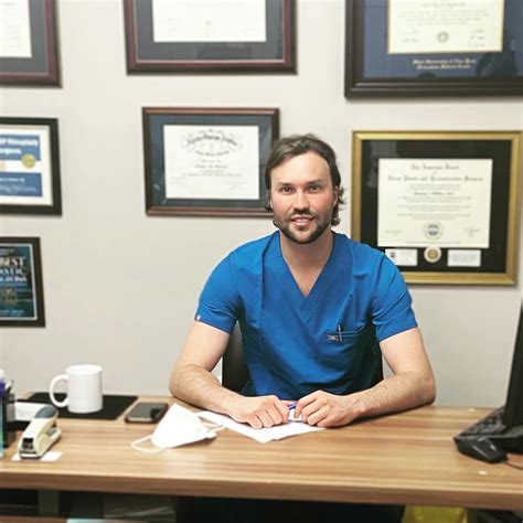 Dr Sergei Kalsow Nyc Plastic Surgeon Exclusive
