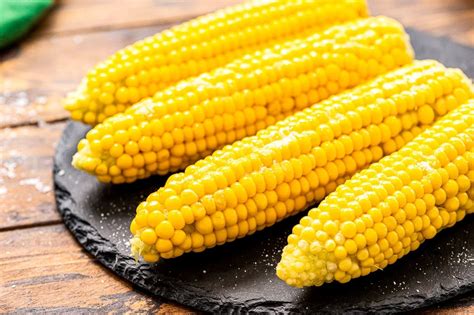 How To Boil Corn On The Cob Julies Eats And Treats