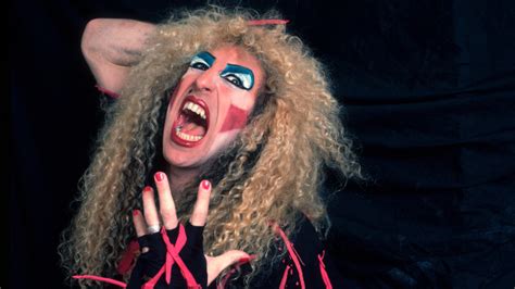 Twisted Sisters Dee Snider May Bring Back Stage Makeup In Response To Drag Bans 1007 Fm