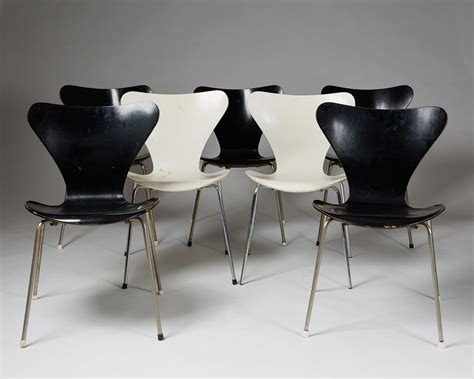Chairs Series Seven Designed By Arne Jacobsen For Fritz Hansen — Modernity