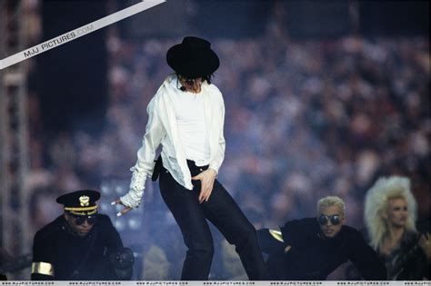 Crotch Grabbing Collection WooHoo Michael Jackson Photo 12121756