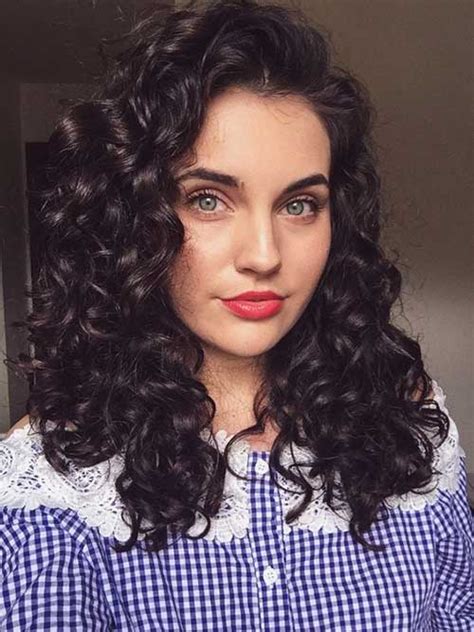 You know, those long and loose curls that photograph perfectly and always fall just right. Best Long Curly Hairstyles for Women 2019 | Hairstyles and Haircuts | Lovely-Hairstyles.COM