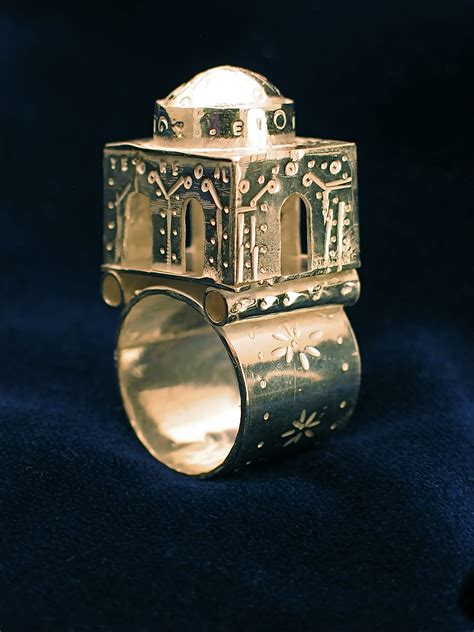 Https://tommynaija.com/wedding/jewish Tradition Wedding Ring