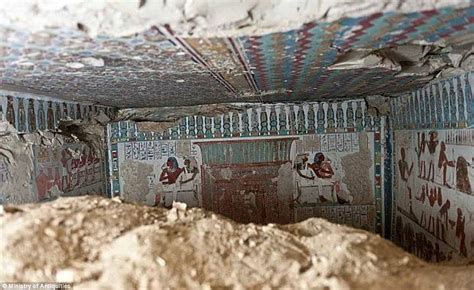 10 Photographs Depicting Egyptian Tombs With Colorful Murals Unseen For Thousands Of Years