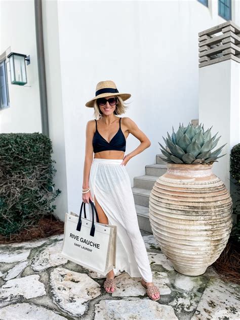 15 Outfit Ideas For Your Next Beach Vacation Loverly Grey Outfits