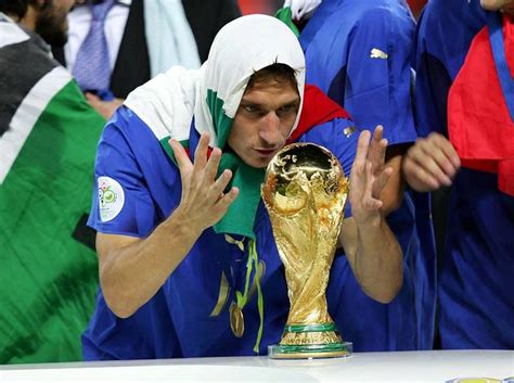 Noci azzurri 2006 comunica con grande piacere che greengest è sponsor sostenitore per la stagione sportiva 2020/2021. Sette anni fa gli Azzurri vincevano la quarta Coppa del ...