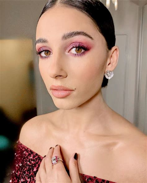 Naomi Scott Fanpage Su Instagram NEW Naomis Look For Tonights Evening Standard Theatre