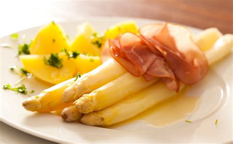 Spargel richtig kochen und zubereiten