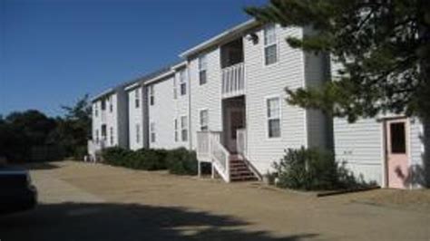 2 Bedroom Apartment At 533 West Ocean View Avenue Norfolk Va 23503