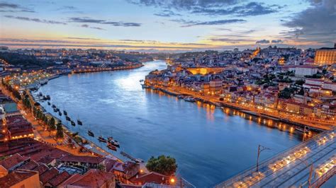 Reload the page if the bar does not appear at first.) Lisbon Night Cruise | Spectacular night time cruise with ...