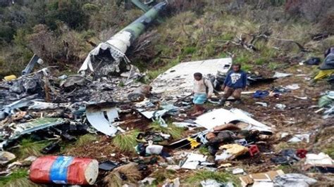 Helikopter jatuh di lombok tengah ntb. Heli MI-17 Jatuh di Pegunungan Bintang, 12 Jasad TNI AD ...