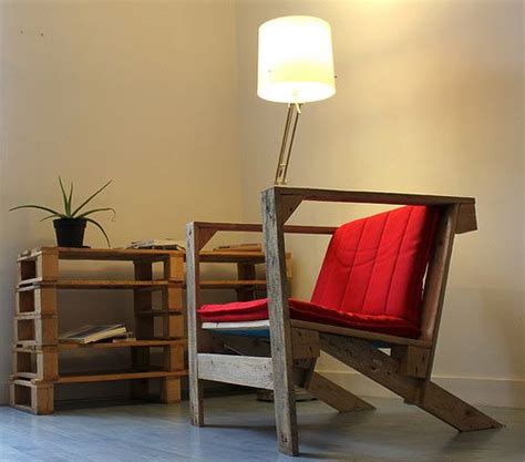 lounge (avec images)  Table et chaises en bois, Palette bois, Meuble