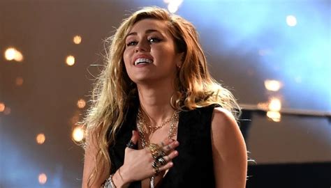 Miley Cyrus Unveils Cryptic Post After Split From Liam Hemsworth Kaitlynn Carter