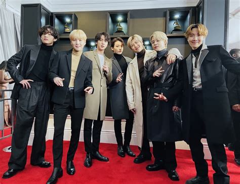 2020 karaoke factory — dynamite (vocal tribute version originally performed by bts) 03:22. BTS楽曲総解説？大作戦：2020年1月編 - 集合知