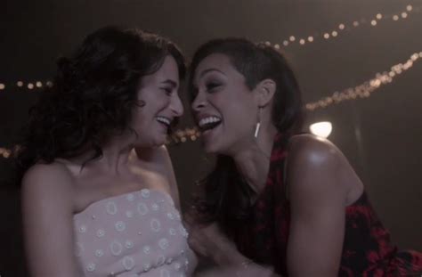 Rosario Dawson Locks Lips With Jenny Slate For ‘9 Kisses Video Daily