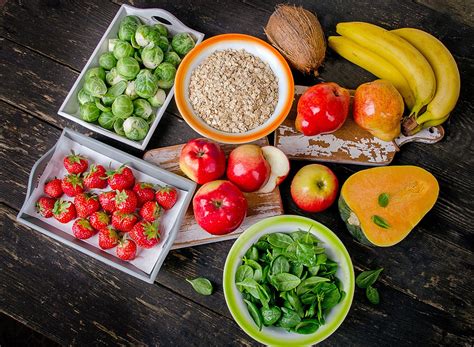 It probably wouldn't hurt us all to get a little more insoluble fiber in our diets. The Difference Between Soluble and Insoluble Fiber | Eat ...