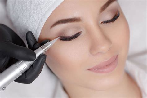 Eyeliner Permanent Makeup Pros And Cons And Types Vean Tattoo