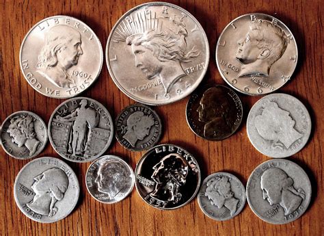 Lot Of 13 Old Us Coin Collection 90 Silver Circulated And Unc 32