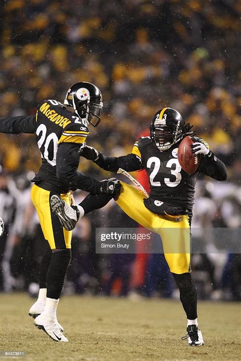 Pittsburgh Steelers Tyrone Carter Victorious With Teammate Bryant