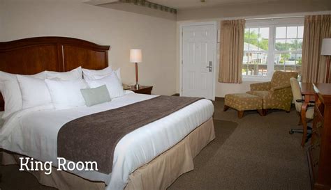 Cape Cod Hotels Rooms And Rates Holiday Hill Inn And Suites Dennis