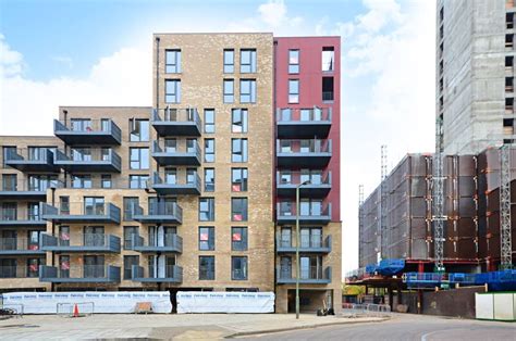 A lovely size 1bed apartment in the popular bird development in colindale, moments from colindale underground station. 2 bedroom flat to rent, Charcot Road, Colindale, NW, NW9 5WU