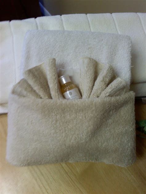 3 simple ways to fold a bath towel! 103 best DESIGNS MADE FROM A BATH TOWEL images on ...
