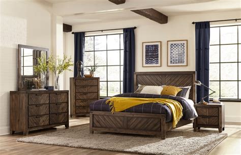 Homelegance Parnell 4pc Panel Bedroom Set In Rustic Cherry