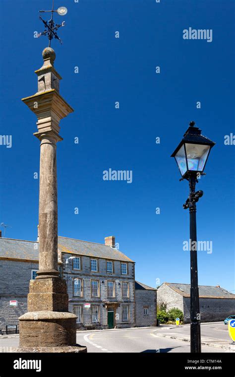 Monument In The Town Centre Ilchester Somerset Stock Photo Alamy