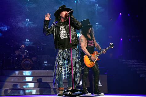 Who are the members of guns n roses? Guns N' Roses, Maroon 5 And DJ Khaled To Headline Super ...