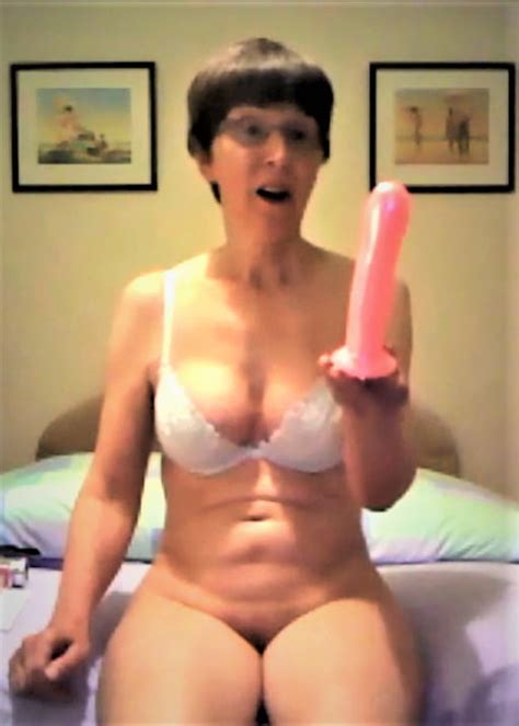 Susan Giles Prostitute And Her Famous Giant Pink Dildo 10 Pics