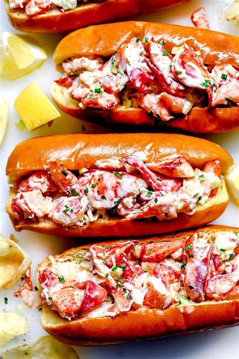 The Best Lobster Rolls With Both Butter And Mayonnaise