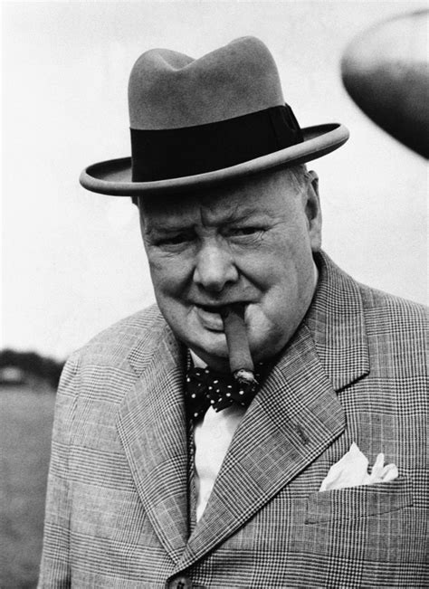 Winston Churchill Est Un Amoureux Des Nœuds Papillon Un Magazine En Ligne Sur Le Style La