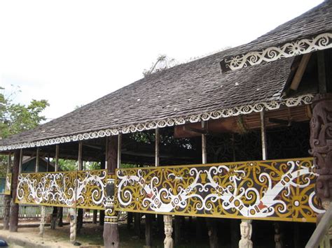5 Macam Rumah Adat Kalimantan Timur Dan Ciri Khas Blog Ruparupa