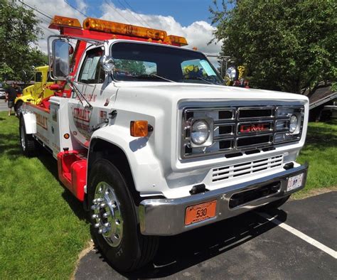 Heavy duty trucks for towing rvs. Pin on heavy wreckers
