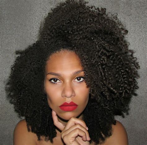 The number 2 indicates a slight wave to a frizzy wave. Loana from Sao Paulo // 3C/4A Natural Hair - BGLH Marketplace