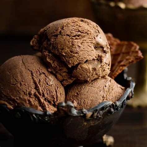 Basic Chocolate Ice Cream Recipe Ashlee Marie Real Fun With Real Food
