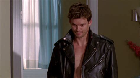 Auscaps Austin Nichols Shirtless In One Tree Hill Asleep At