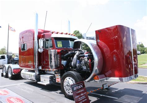 On Everything Trucks Gorgeous Trucks Win Thousands At Superrigs