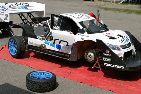 R racer set a new overall pikes peak international hill climb record sunday, racing up to 14,115 feet in a stunningly quick 7:57.148. Image: Monster Tajima's GoPro Suzuki SX4 Pikes Peak race ...