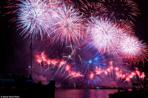 Start 2016 With A Bang The Best Places To See Spectacular Firework