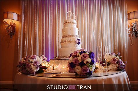 Wedding Cake By The Sweet Life Bakery New Orleans Image By Studio Tran
