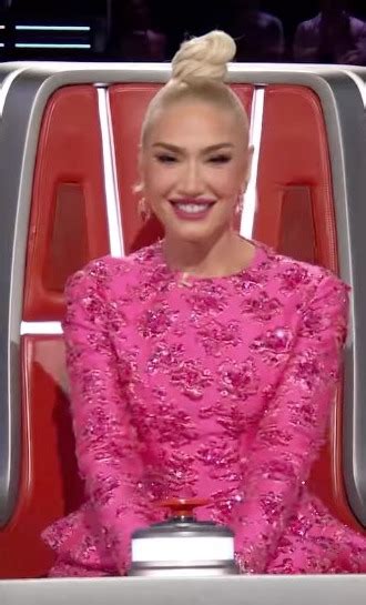 The Voice Fans Beg Gwen Stefani To Stop Messing With Her Face After She Looks So Different