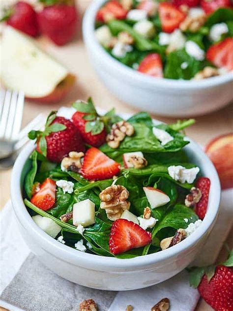 Honey Goat Cheese Strawberry Spinach Salad Show Me The Yummy