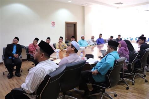 Maybe you would like to learn more about one of these? Lensa Jabatan Mufti
