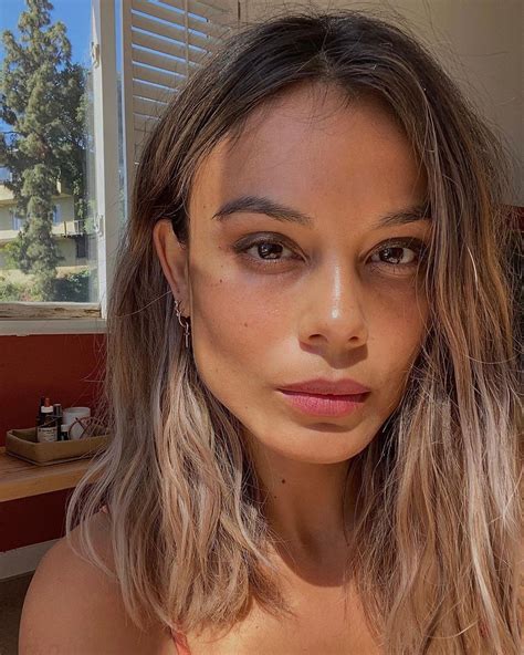 Nathalie Kelley Sexy Almost Naked In Instagram 2020 5 Pics Video